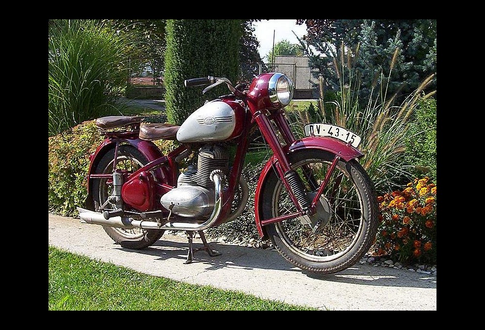 JAWA 250 - 11