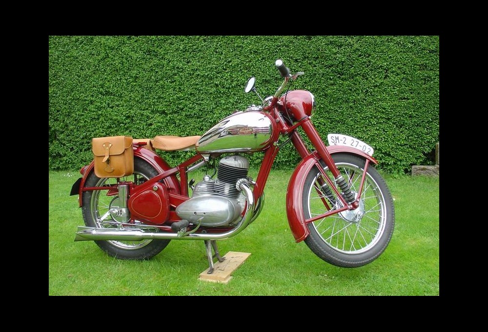 Jawa 250 - 11