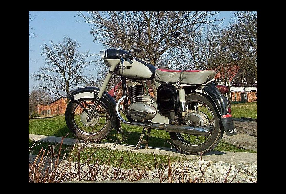 JAWA 250 - 353